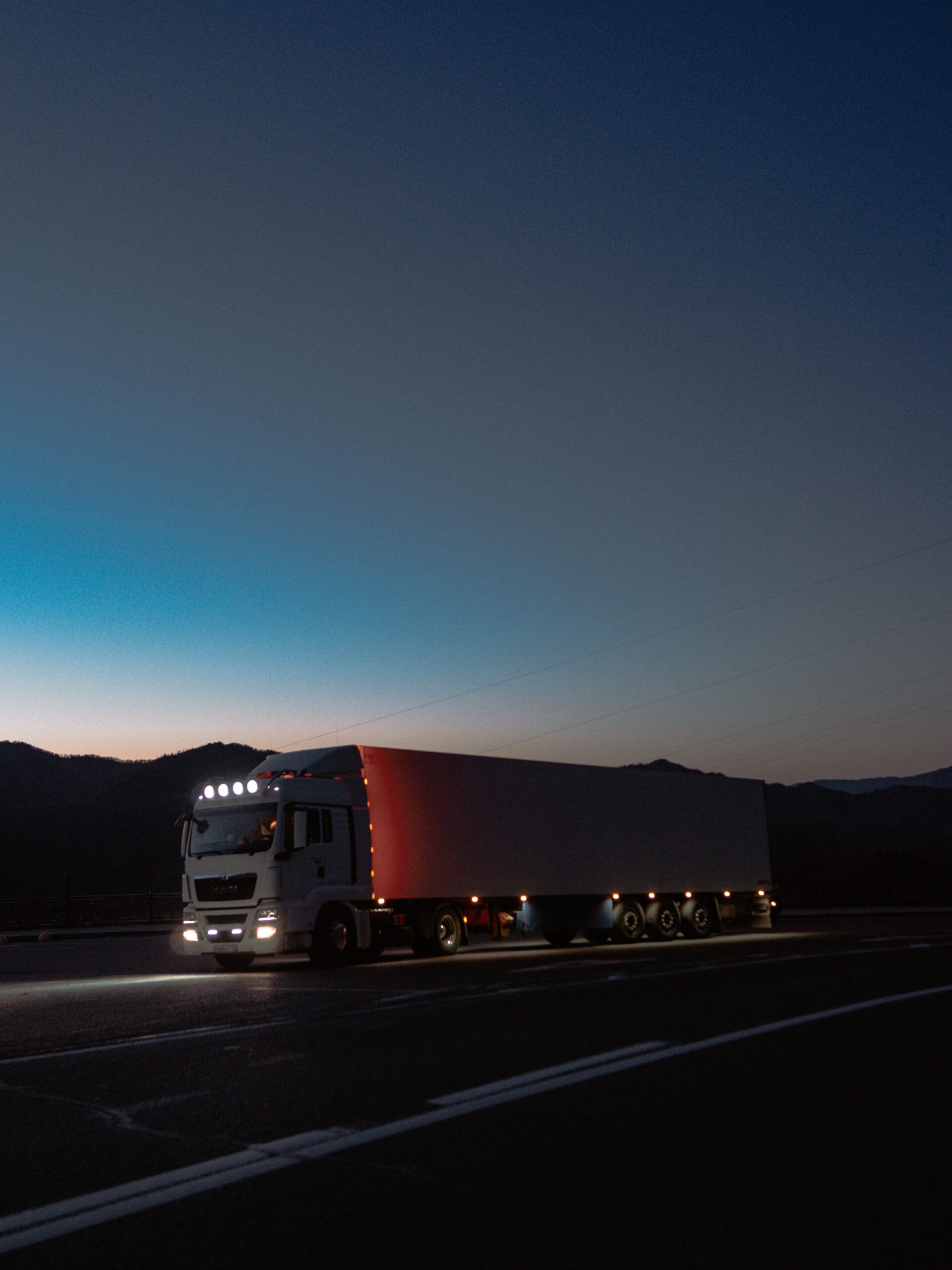 Camion alla sera